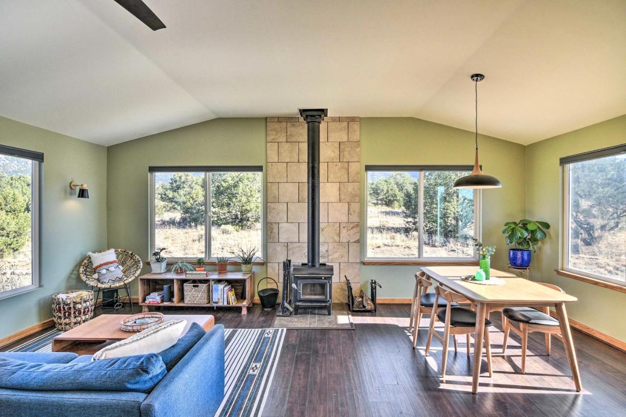 Villa Cozy Remote Retreat • Mountain Views • Stargazing à Crestone Extérieur photo
